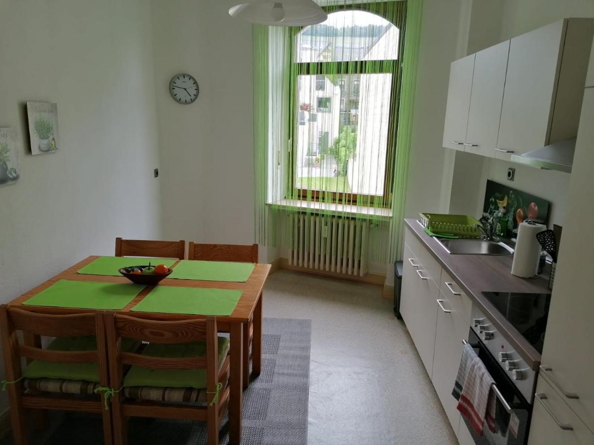 Mosel-Ferienwohnung Bewo Bernkastel-Kues Bagian luar foto